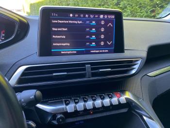 Peugeot 3008 1.2 PureTech Blue Lease Executive | Automaat | Apple Android Carplay